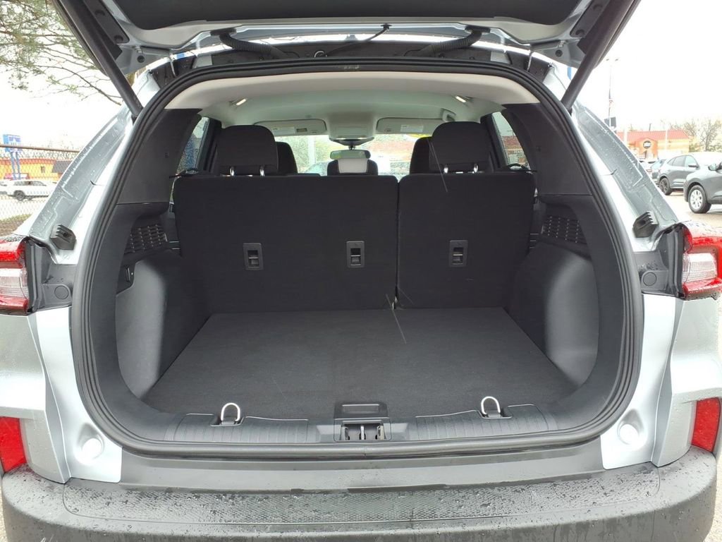 Certified 2023 Ford Escape Active AWD/4WD image 10
