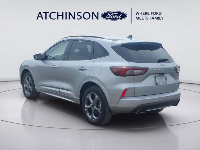 Certified 2023 Ford Escape ST-Line w/ Tech Pack #1 AWD/4WD image 6