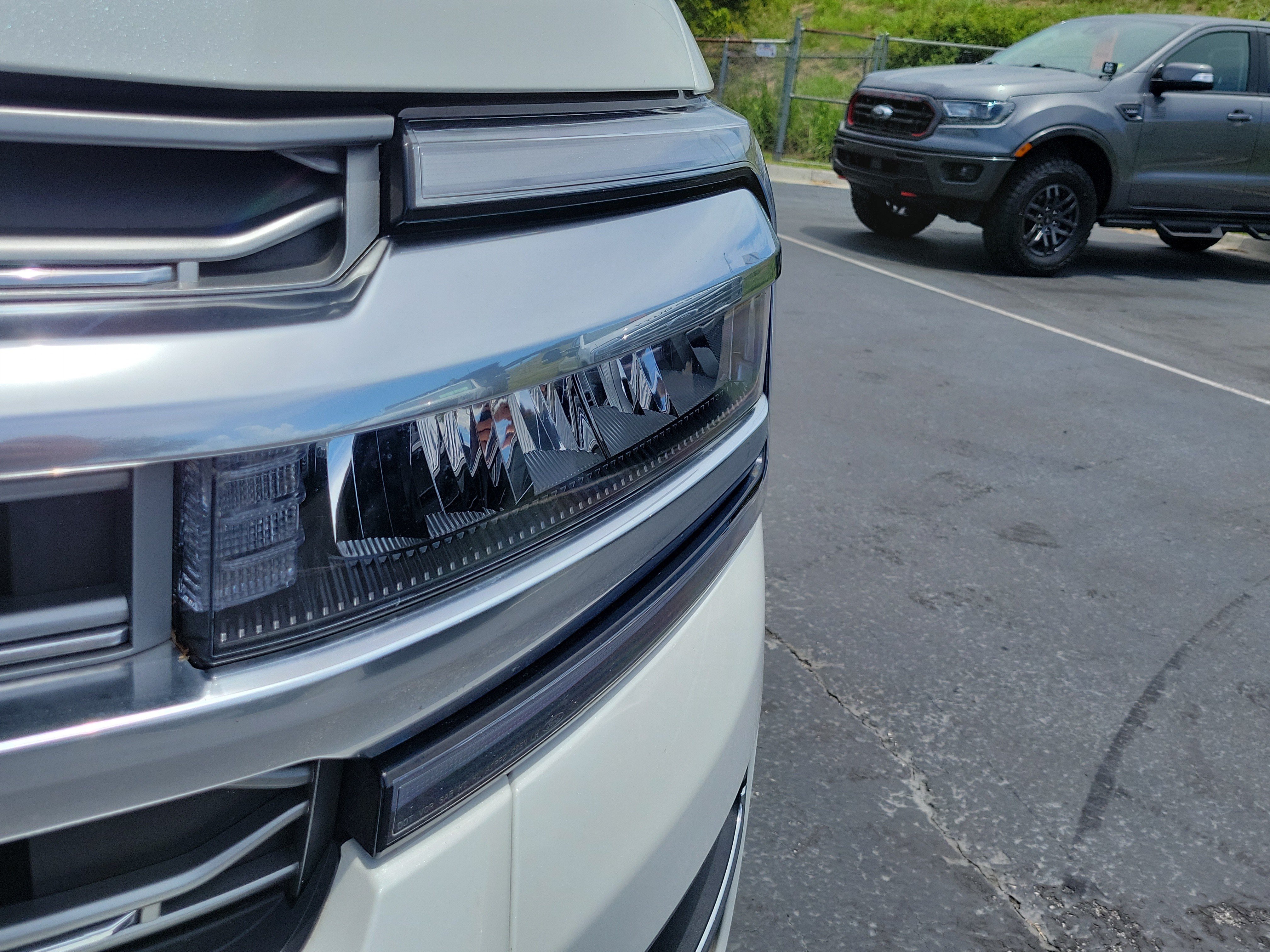 Certified 2024 Ford Expedition Max Platinum AWD/4WD image 3