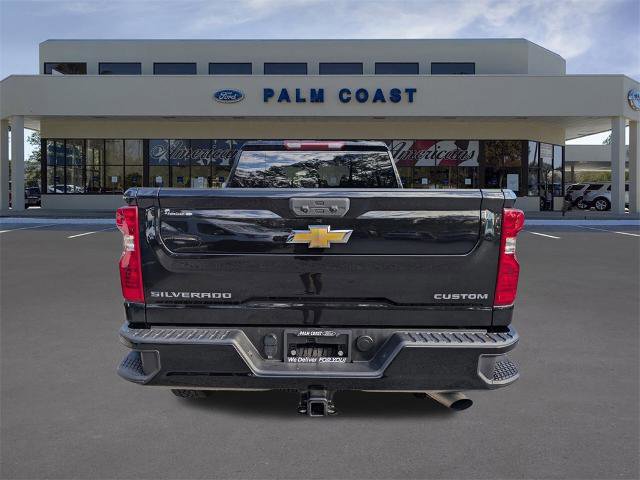 Used 2022 Chevrolet Silverado 2500 Custom w/ Custom Convenience Package image 4