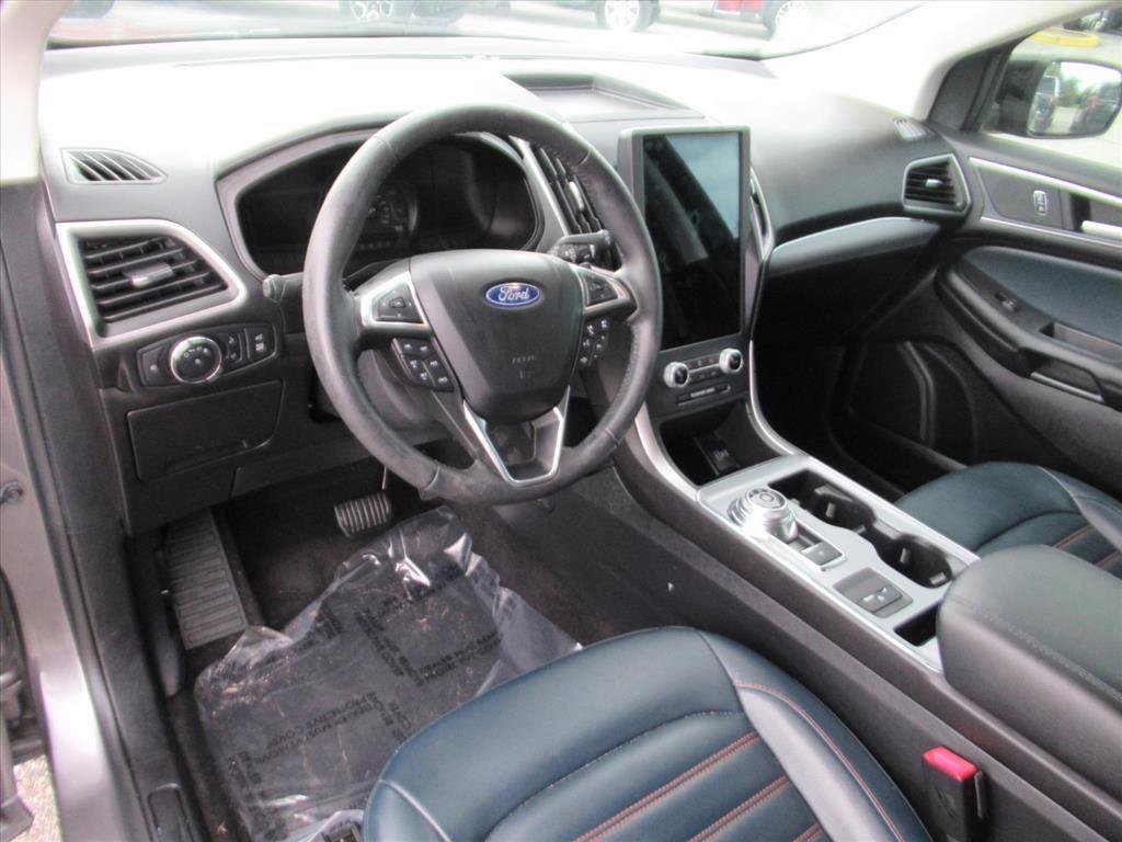 Certified 2022 Ford Edge SEL w/ Sport Appearance Package image 16