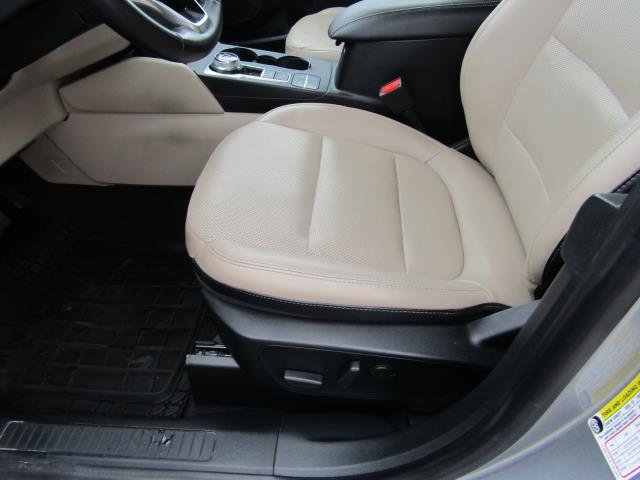 Certified 2021 Ford Escape Titanium image 15