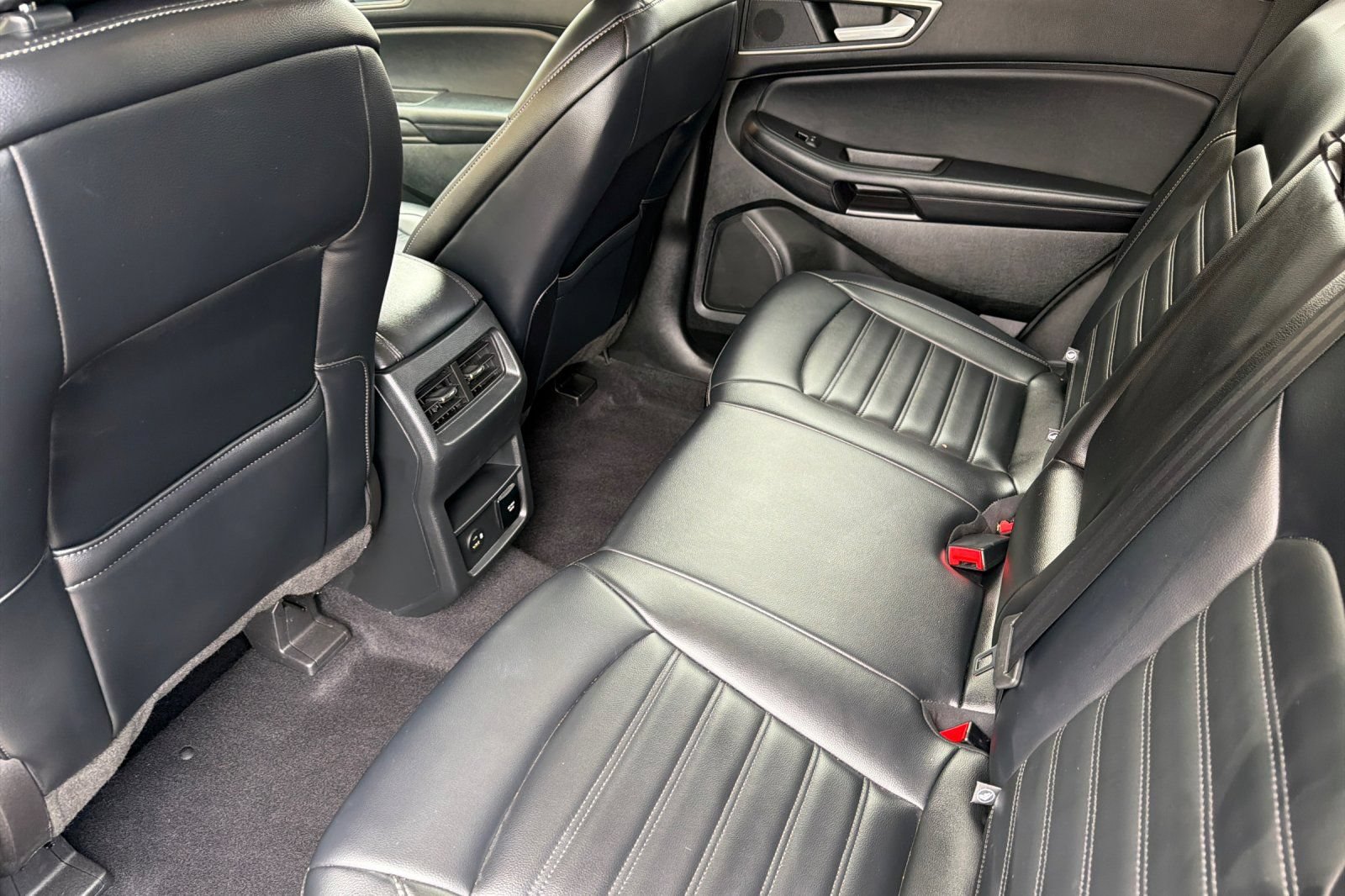 Certified 2022 Ford Edge SEL w/ Convenience Package AWD/4WD image 6