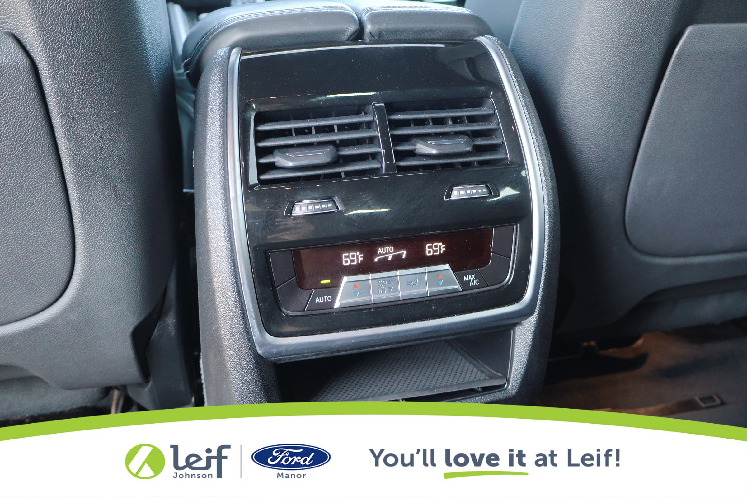 Used 2020 BMW X6 sDrive40i w/ M Sport Package image 28