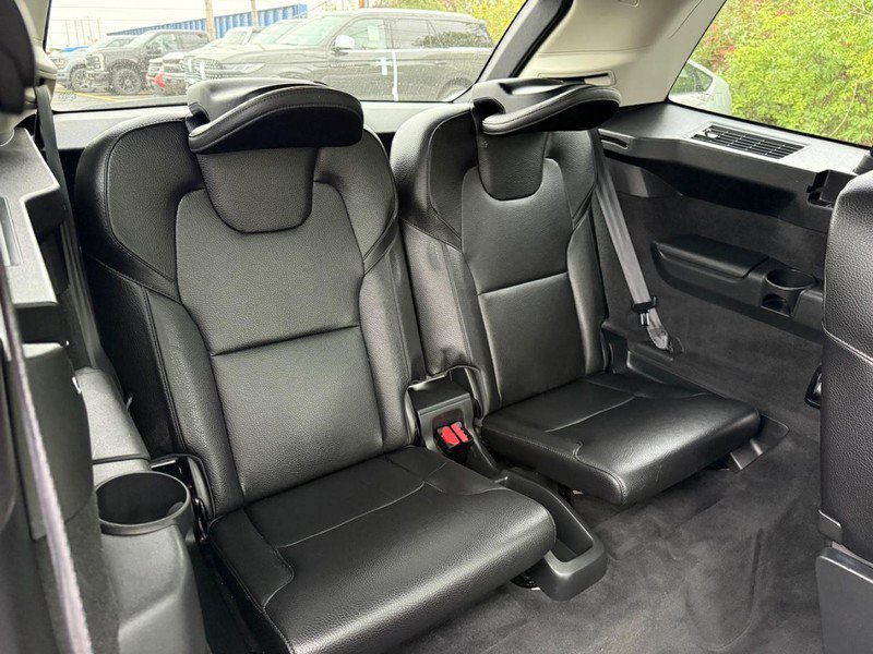 Used 2020 Volvo XC90 T6 Momentum AWD/4WD image 13