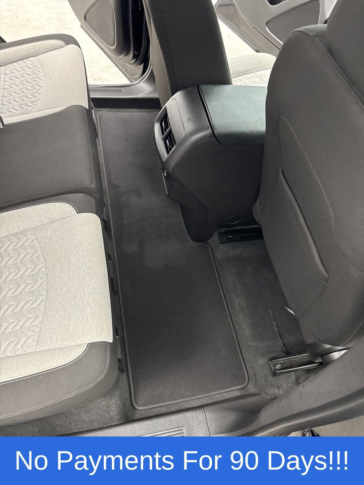 Used 2024 Chevrolet Equinox LT FWD image 31