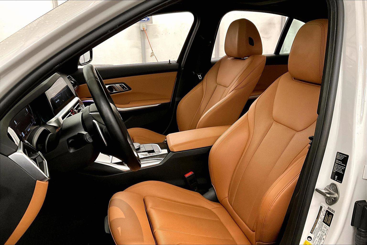 Used 2022 BMW 330i xDrive 330i xDrive w/ Driving Assistance Package image 24