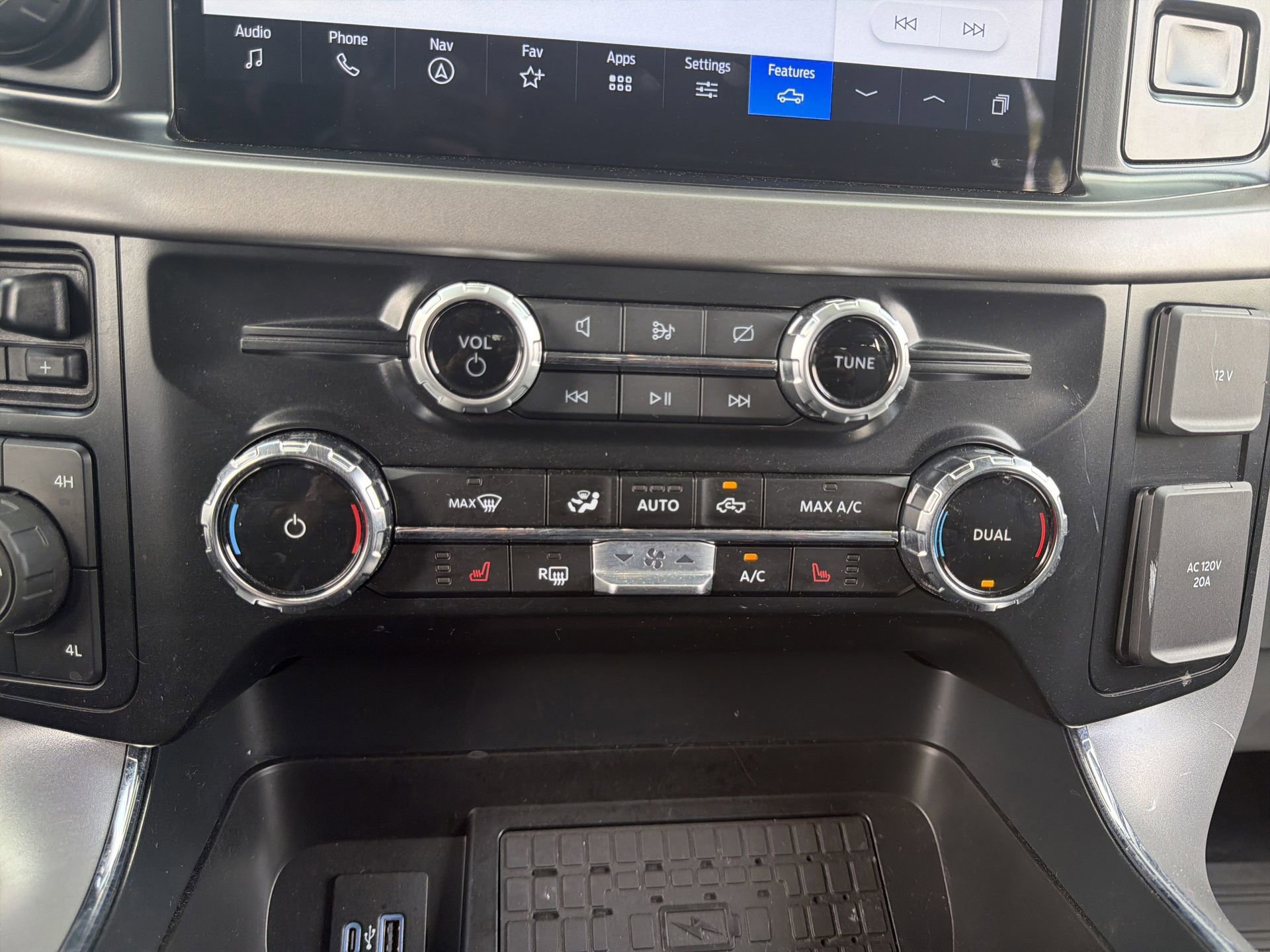 Certified 2024 Ford F150 XLT w/ Equipment Group 302A MID image 21