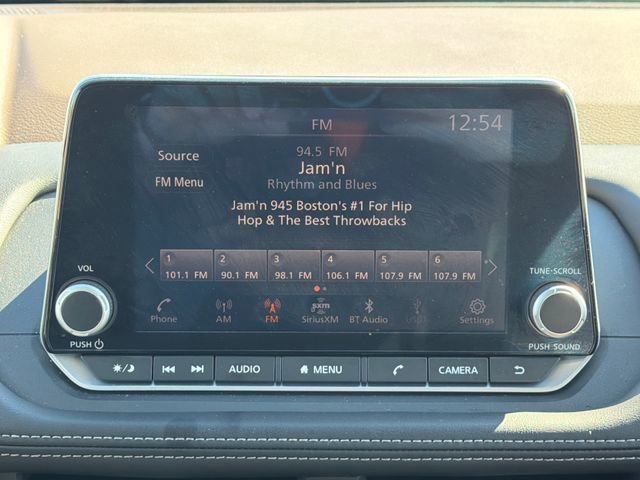 Used 2023 Nissan Rogue SV image 17