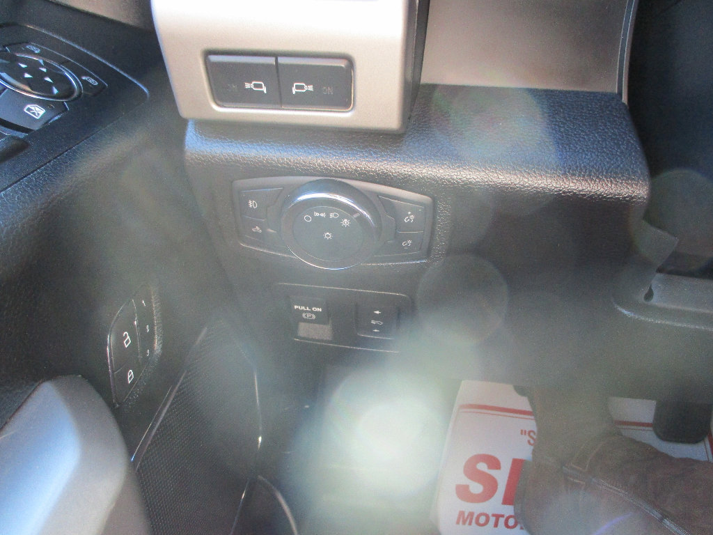 Certified 2019 Ford F150 Lariat w/ Equipment Group 502A Luxury image 19