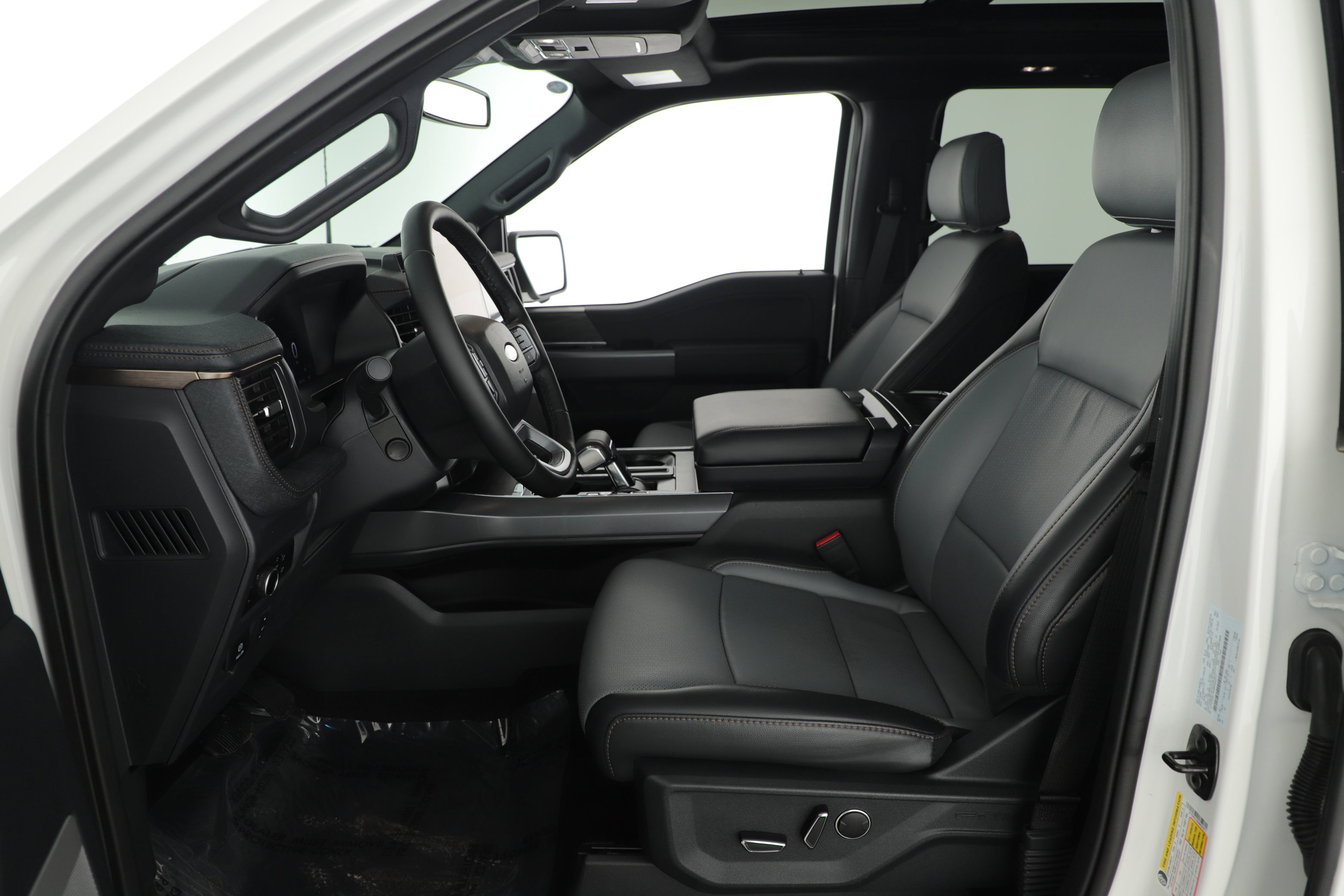 Certified 2025 Ford F150 Lightning Lariat image 8