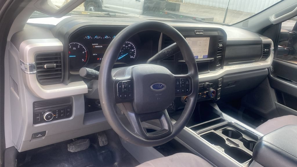 Certified 2025 Ford F450 XLT w/ FX4 Off-Road Package AWD/4WD image 15