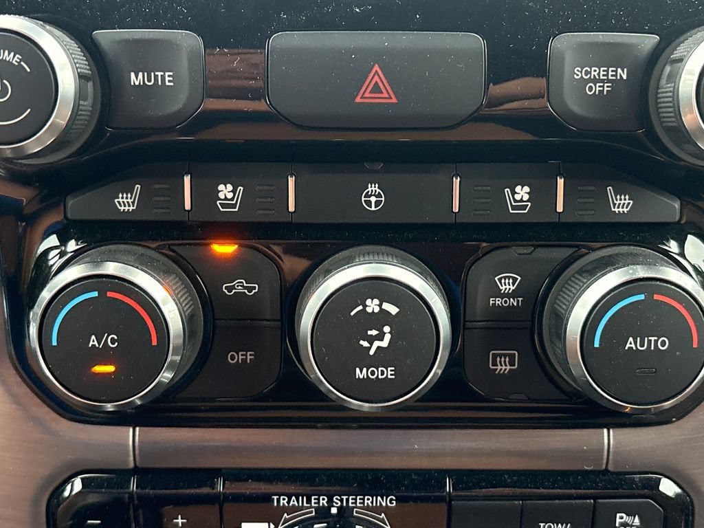 Used 2022 RAM 1500 Limited w/ Trailer Tow Group AWD/4WD image 12