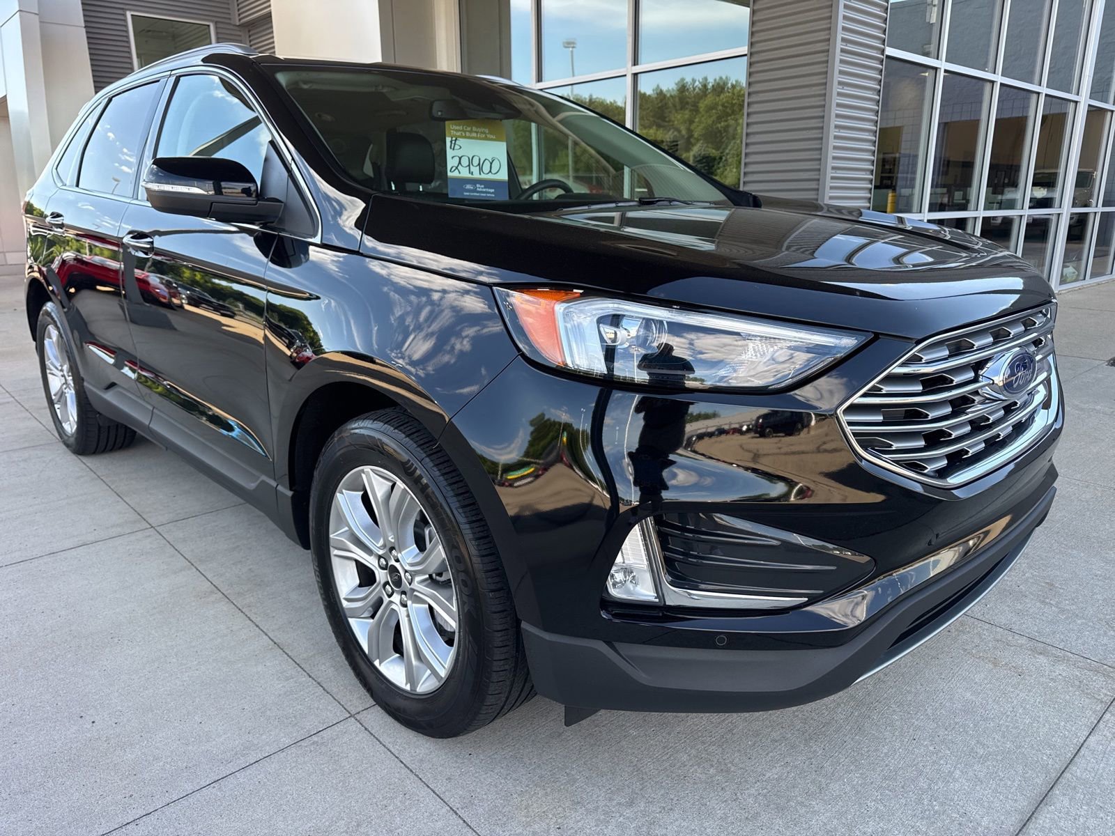 Certified 2023 Ford Edge Titanium AWD/4WD image 10