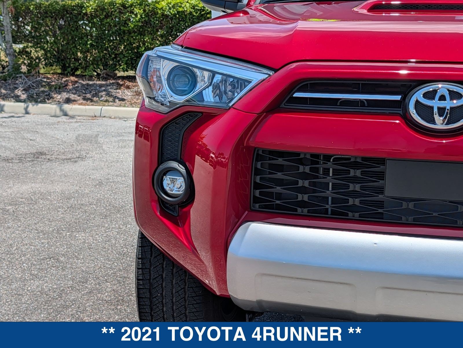 Used 2021 Toyota 4Runner TRD Off-Road Premium w/ Moonroof Package AWD/4WD image 9