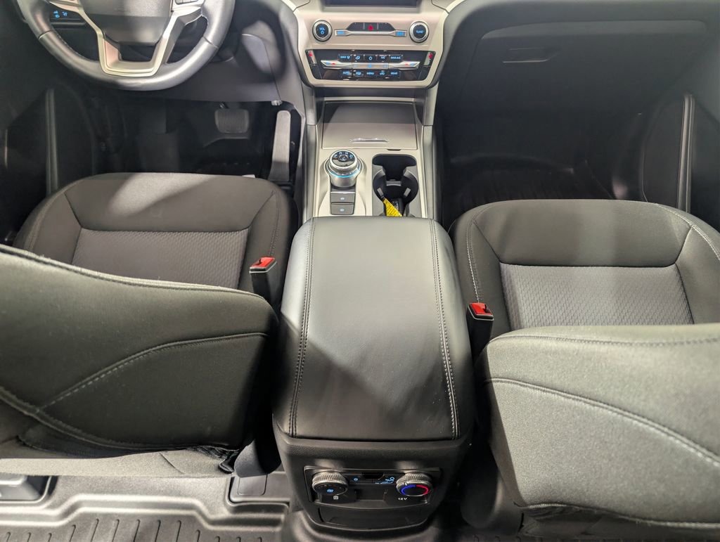Certified 2022 Ford Explorer XLT RWD image 16