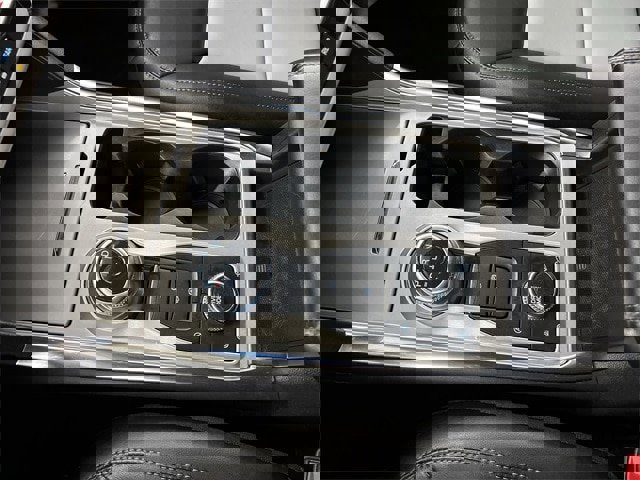 Certified 2023 Ford Explorer XLT w/ Equipment Group 202A image 12