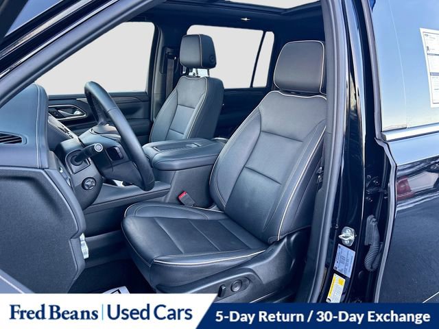Used 2023 GMC Yukon XL SLT w/ SLT Luxury Package image 24