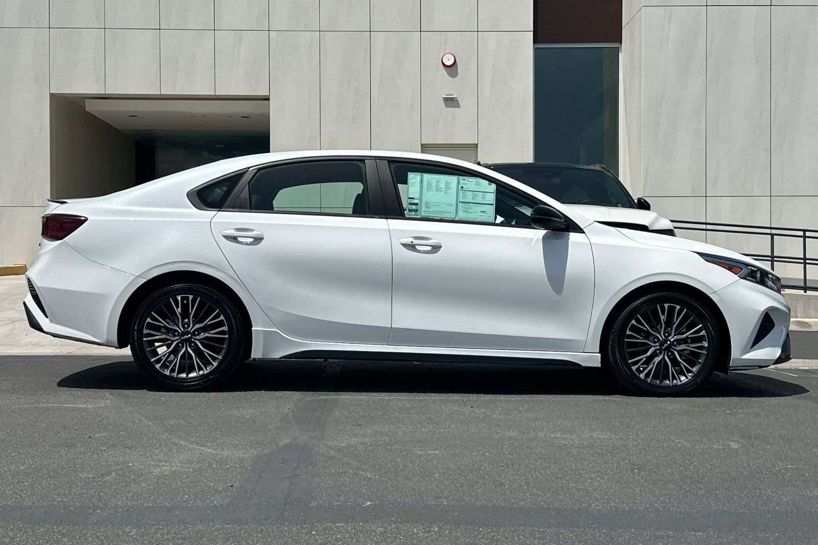 Used 2023 Kia Forte GT-Line FWD image 2