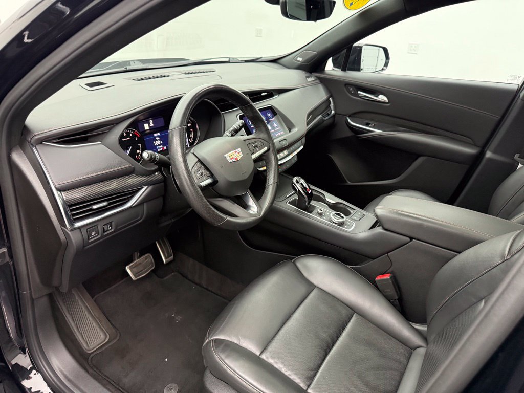 Used 2022 Cadillac XT4 Sport w/ Comfort Package AWD/4WD image 20