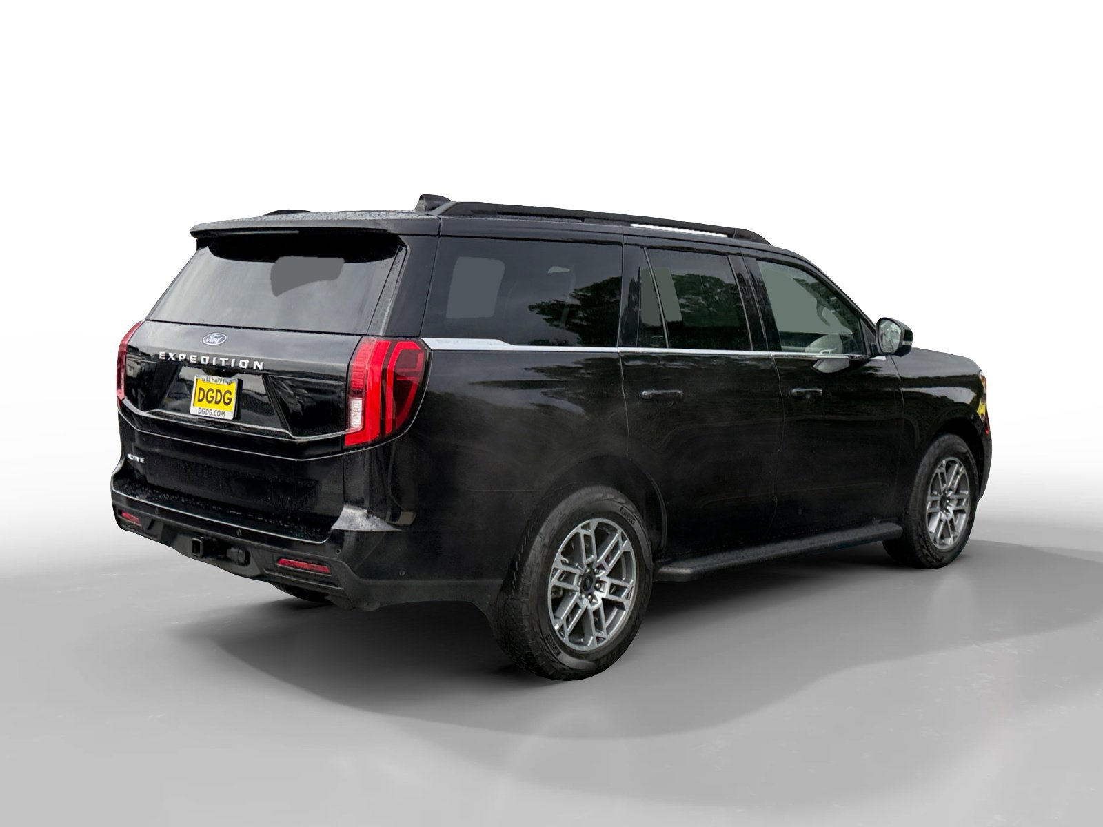 Certified 2025 Ford Expedition Active AWD/4WD image 4
