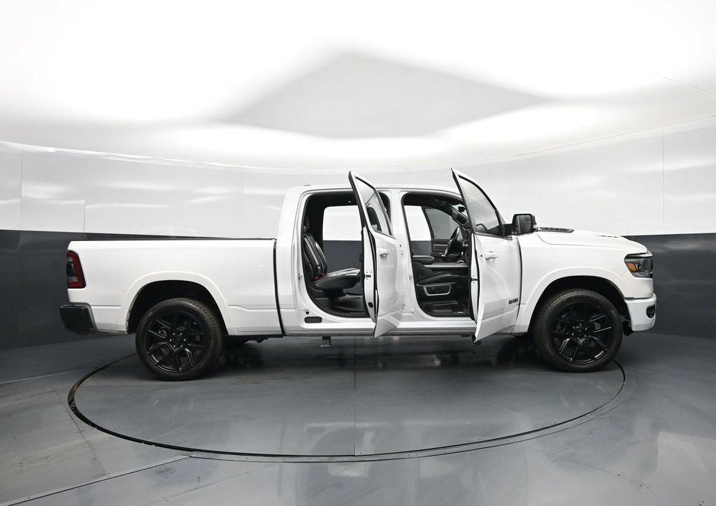 Used 2022 RAM 1500 Laramie AWD/4WD image 5