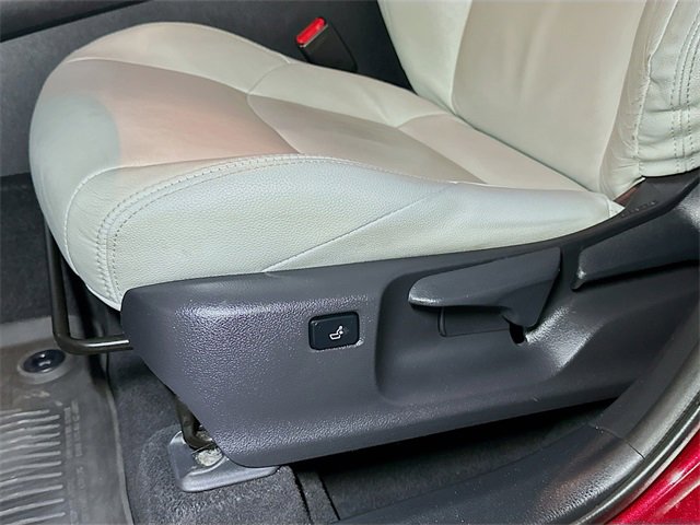 Used 2018 Toyota C-HR XLE image 10