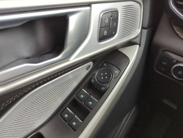 Certified 2023 Ford Explorer Limited w/ Limited Technology Package AWD/4WD image 35