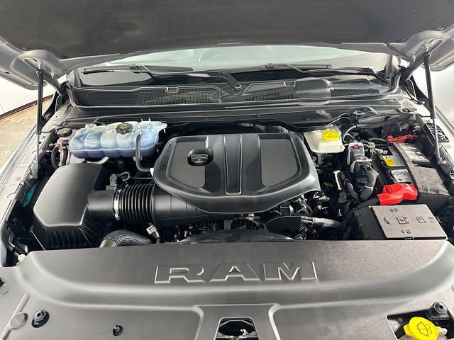 Used 2025 RAM 1500 Laramie image 29
