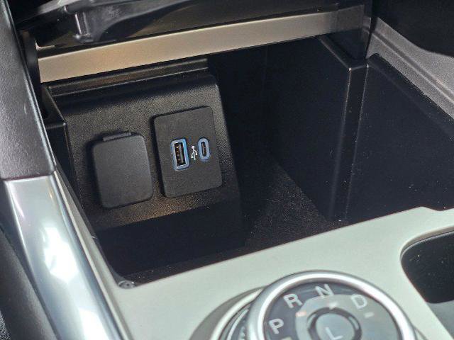 Certified 2023 Ford Explorer XLT w/ Equipment Group 202A image 31