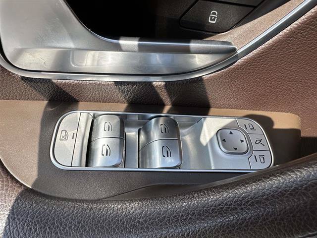 Used 2022 Mercedes-Benz GLE 350 4MATIC image 29