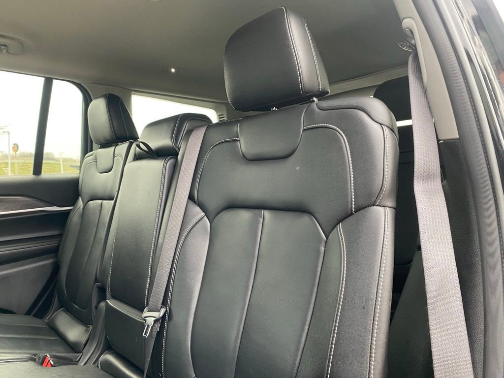 Used 2021 Jeep Grand Cherokee L Limited image 29