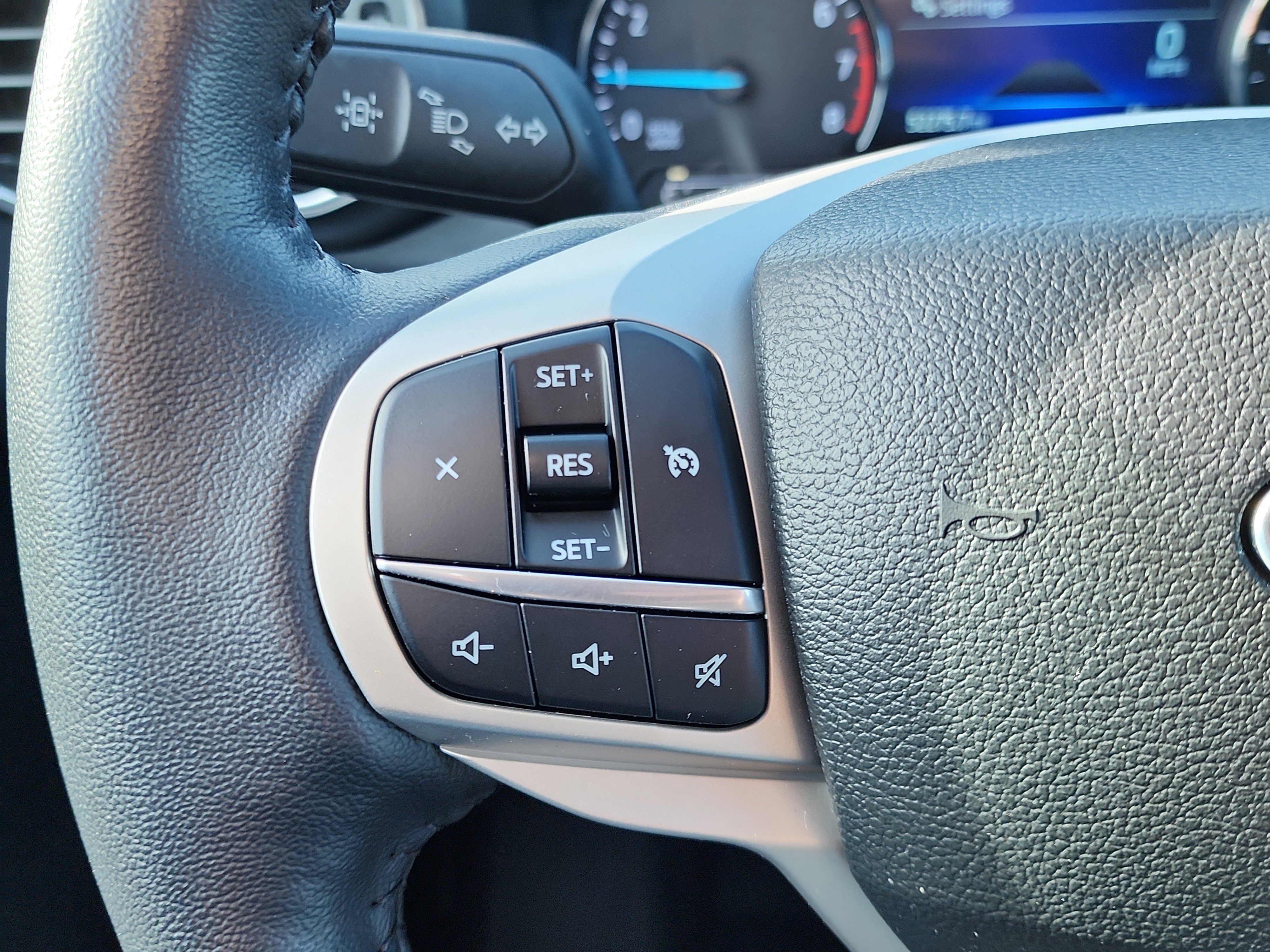 Certified 2023 Ford Explorer XLT w/ Equipment Group 202A image 20