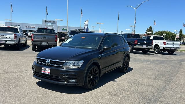 Used 2020 Volkswagen Tiguan SE R-Line FWD image 8