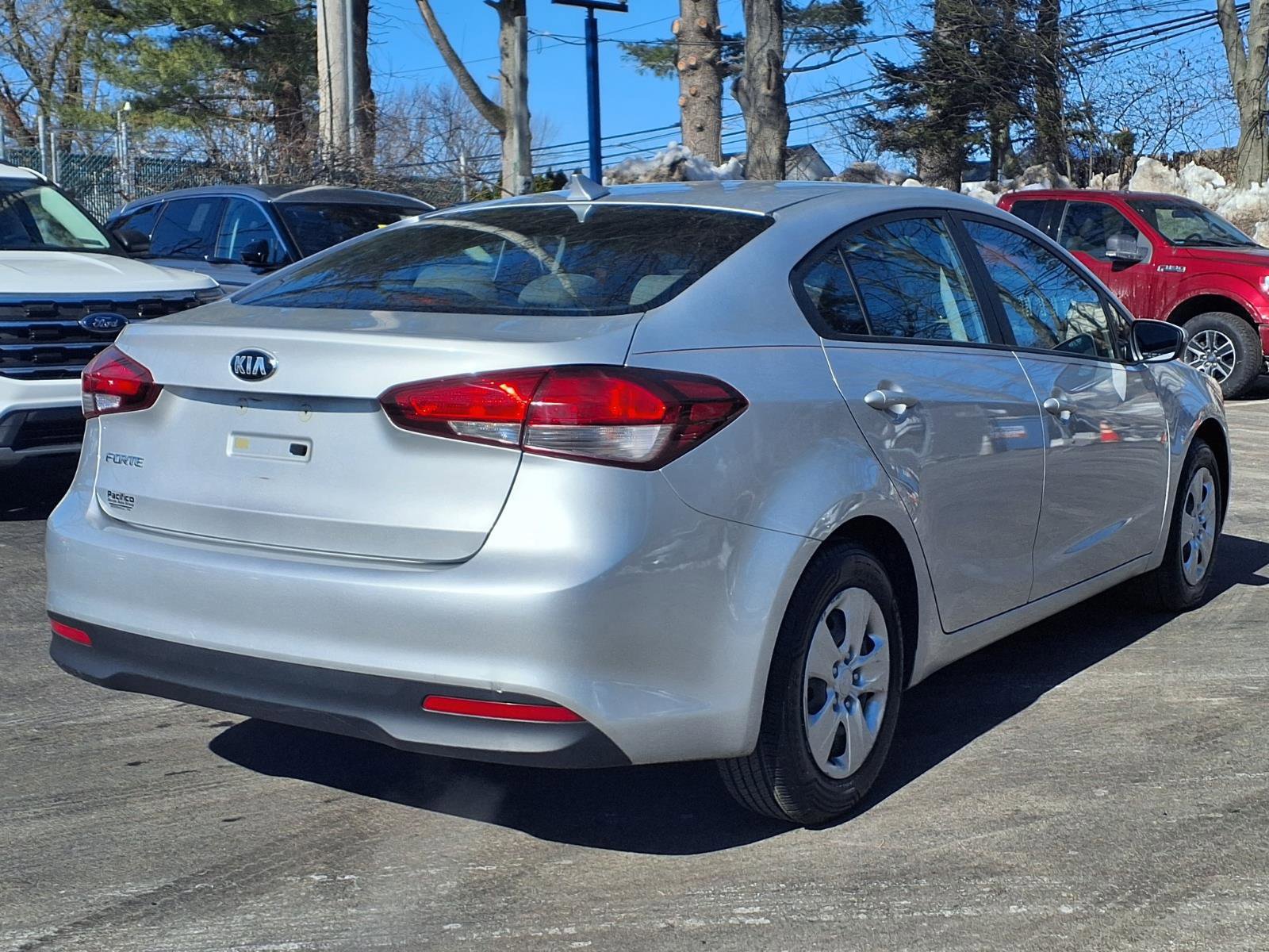 Used 2018 Kia Forte LX FWD image 5