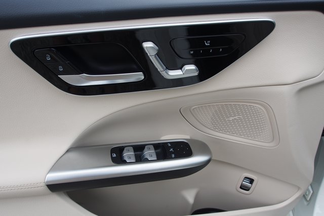 Used 2022 Mercedes-Benz C 300 Sedan image 21