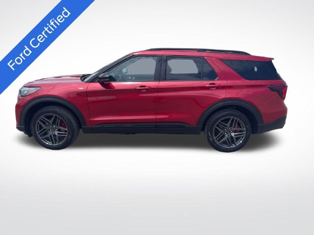 Certified 2025 Ford Explorer ST-Line w/ ST-Line Street Pack AWD/4WD image 3
