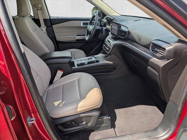 Certified 2023 Ford Explorer XLT w/ Equipment Group 202A RWD image 19