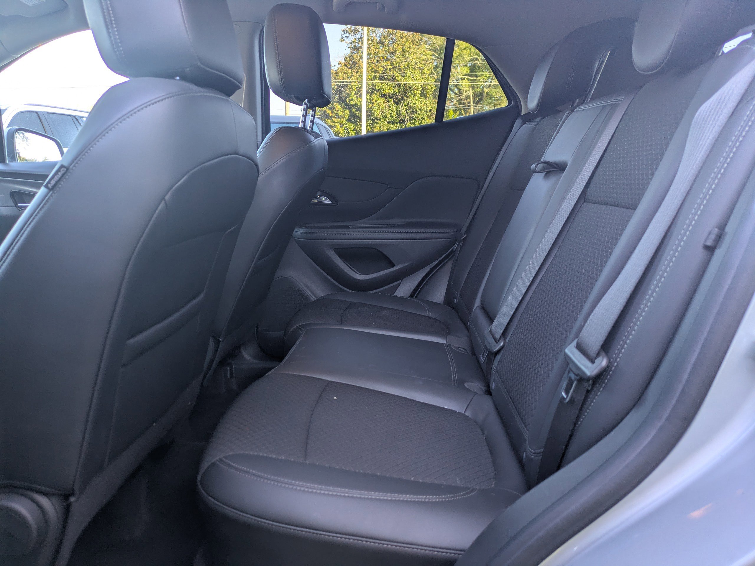 Used 2022 Buick Encore Preferred w/ Safety Package image 13