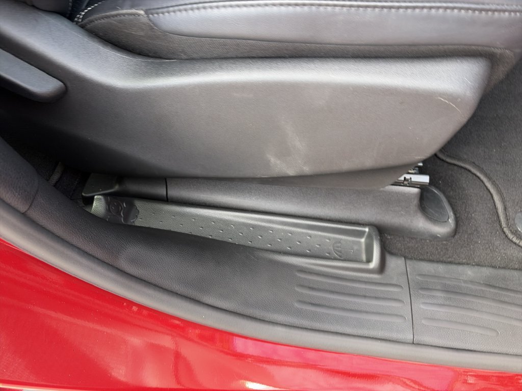 Used 2025 Chrysler Pacifica Select FWD image 34