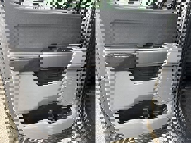 Certified 2025 Ford F350 XLT w/ 360-Degree Camera Package image 19