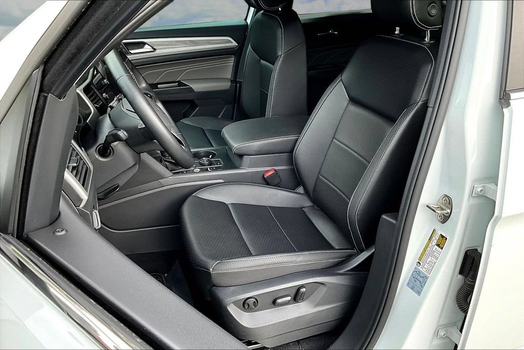 Used 2021 Volkswagen Atlas Cross Sport SE AWD/4WD image 23