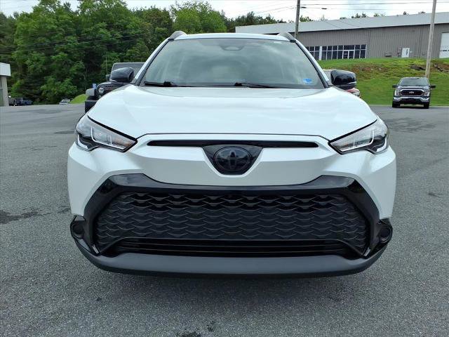 Used 2025 Toyota Corolla Cross AWD Hybrid w/ Moonroof Package image 7
