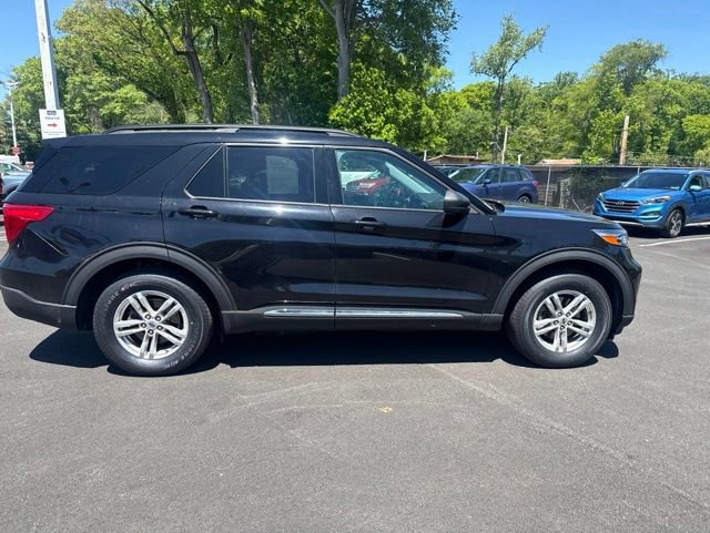 Certified 2022 Ford Explorer XLT w/ Class IV Trailer Tow Package AWD/4WD image 9