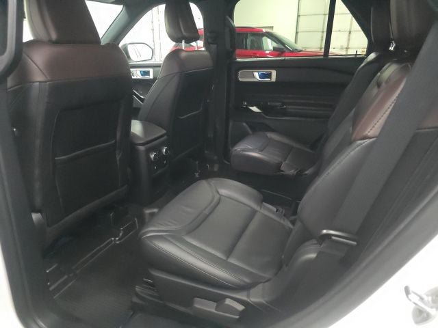 Certified 2021 Ford Explorer Platinum w/ Equipment Group 601A AWD/4WD image 16