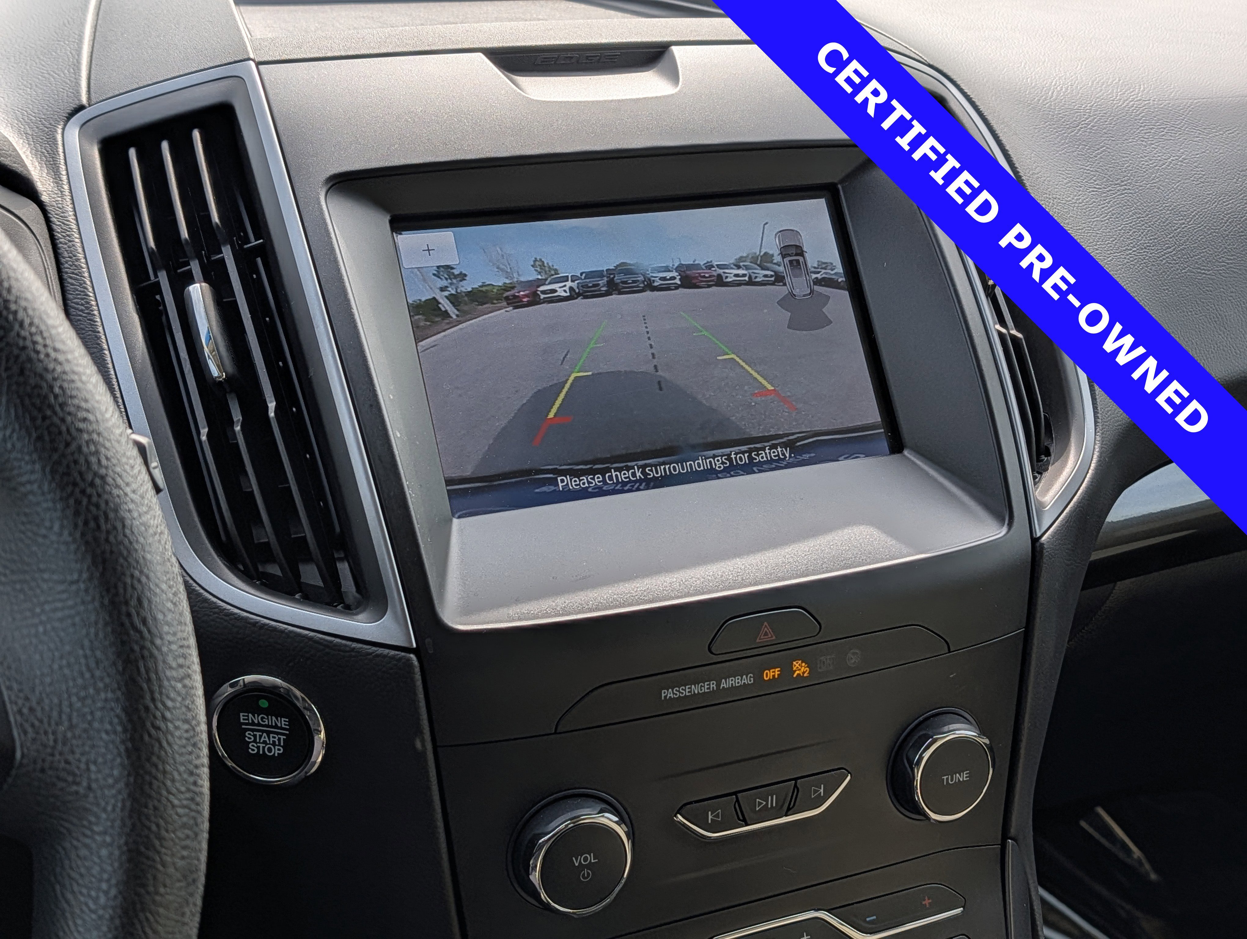 Certified 2020 Ford Edge SE image 28