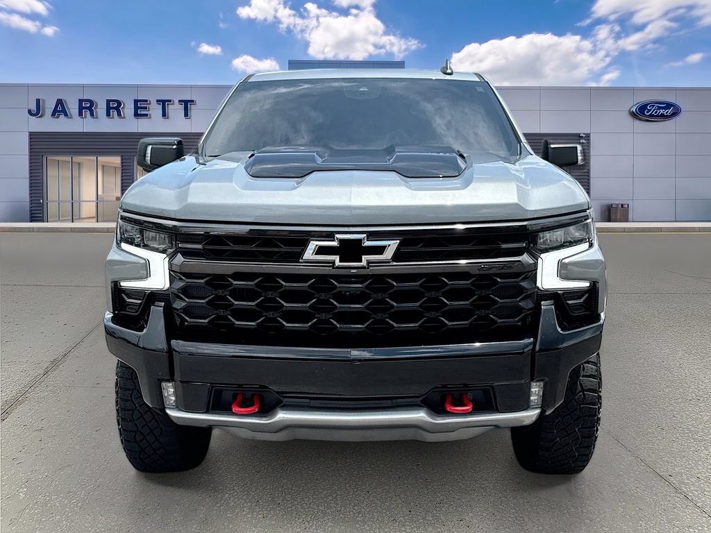Used 2024 Chevrolet Silverado 1500 ZR2 w/ Technology Package AWD/4WD image 2