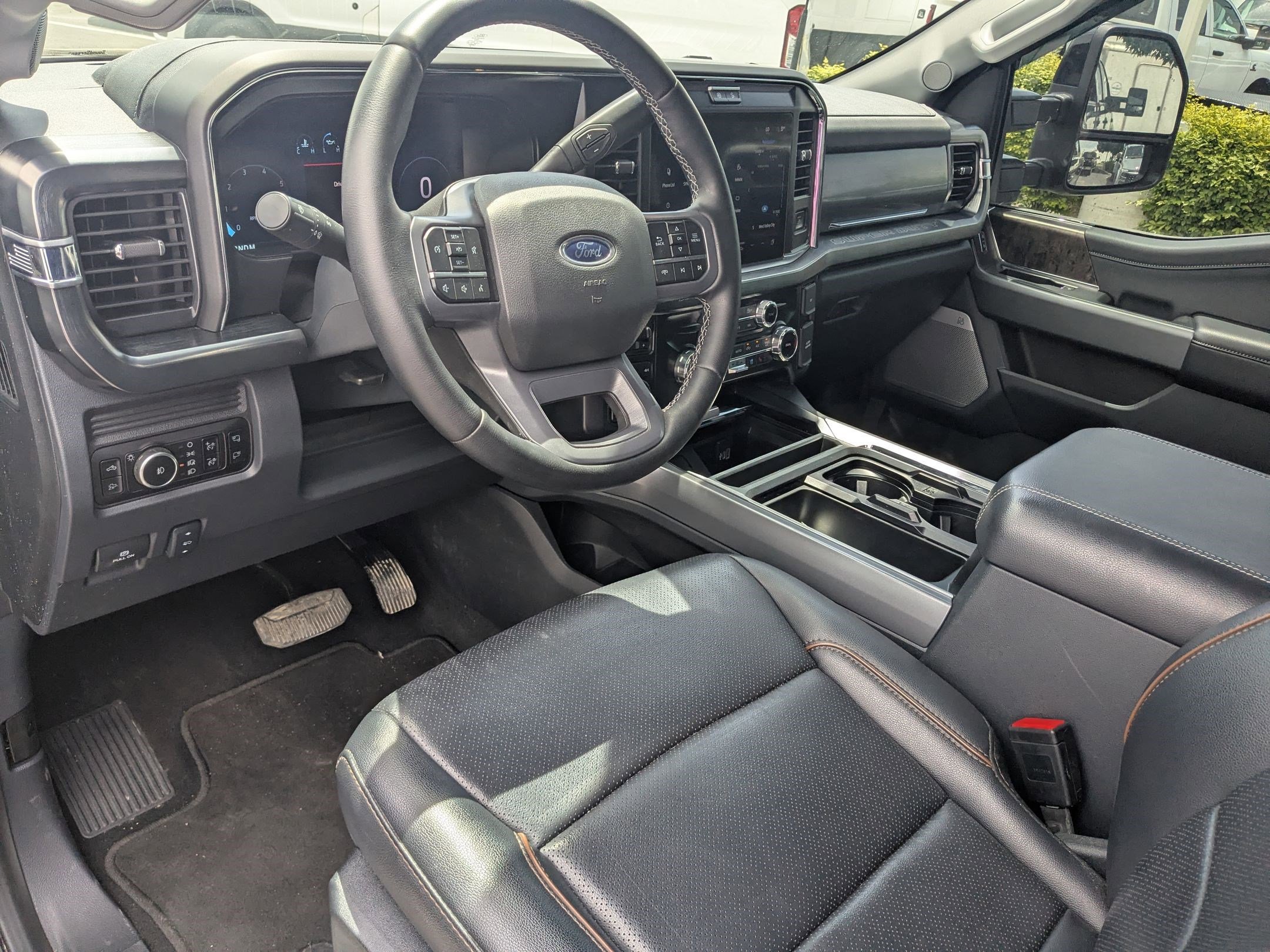 Certified 2025 Ford F350 Lariat w/ Black Appearance Package AWD/4WD image 19