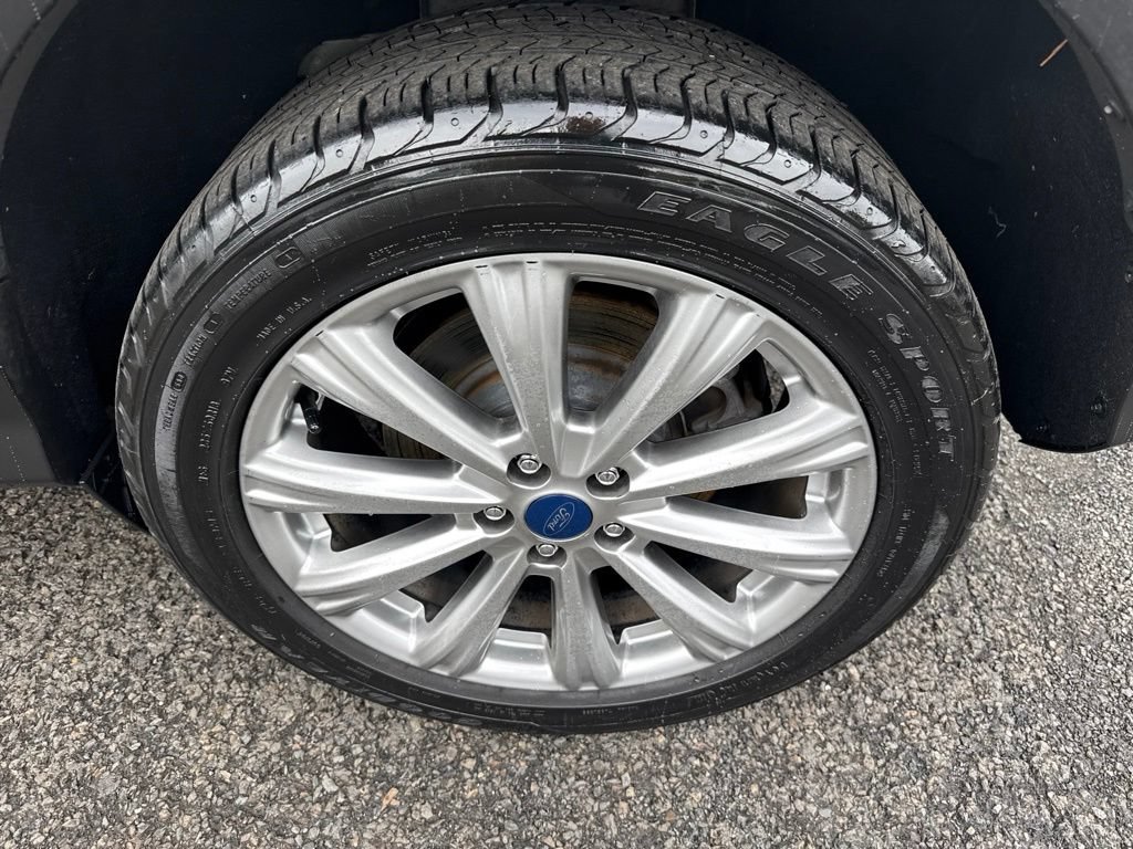 Certified 2017 Ford Escape Titanium AWD/4WD image 8