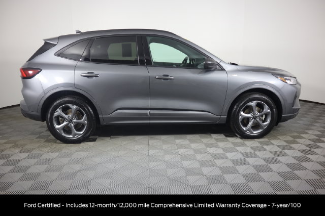 Certified 2024 Ford Escape ST-Line w/ Tech Pack #1 AWD/4WD image 3